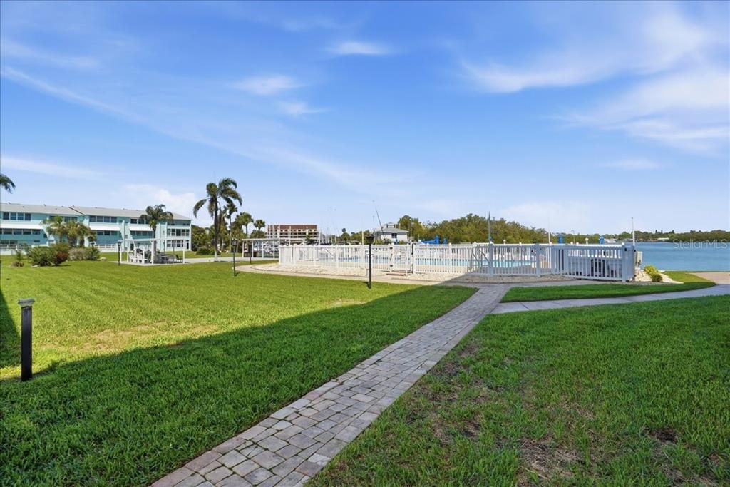 Active With Contract: $325,000 (3 beds, 2 baths, 2210 Square Feet)