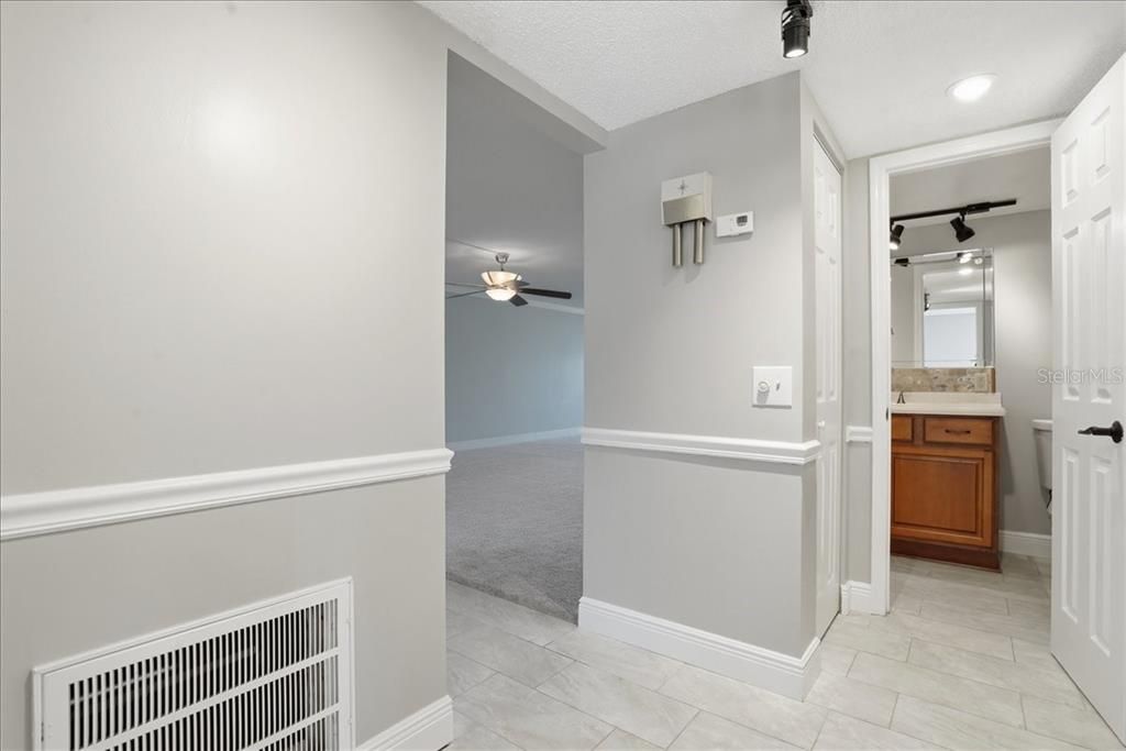Active With Contract: $325,000 (3 beds, 2 baths, 2210 Square Feet)