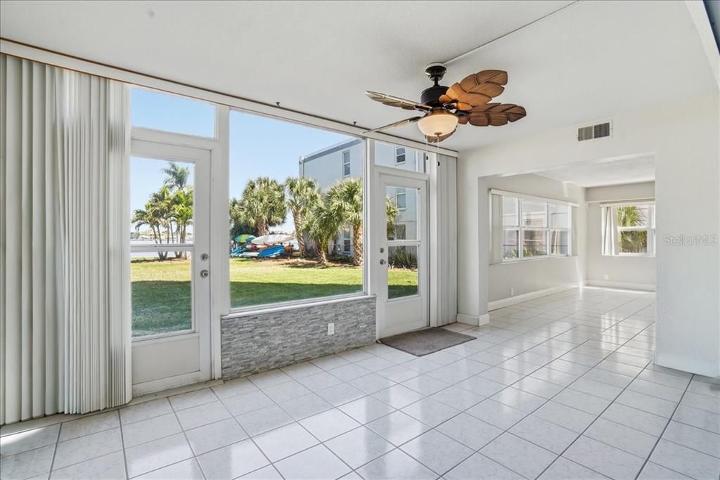 Active With Contract: $325,000 (3 beds, 2 baths, 2210 Square Feet)
