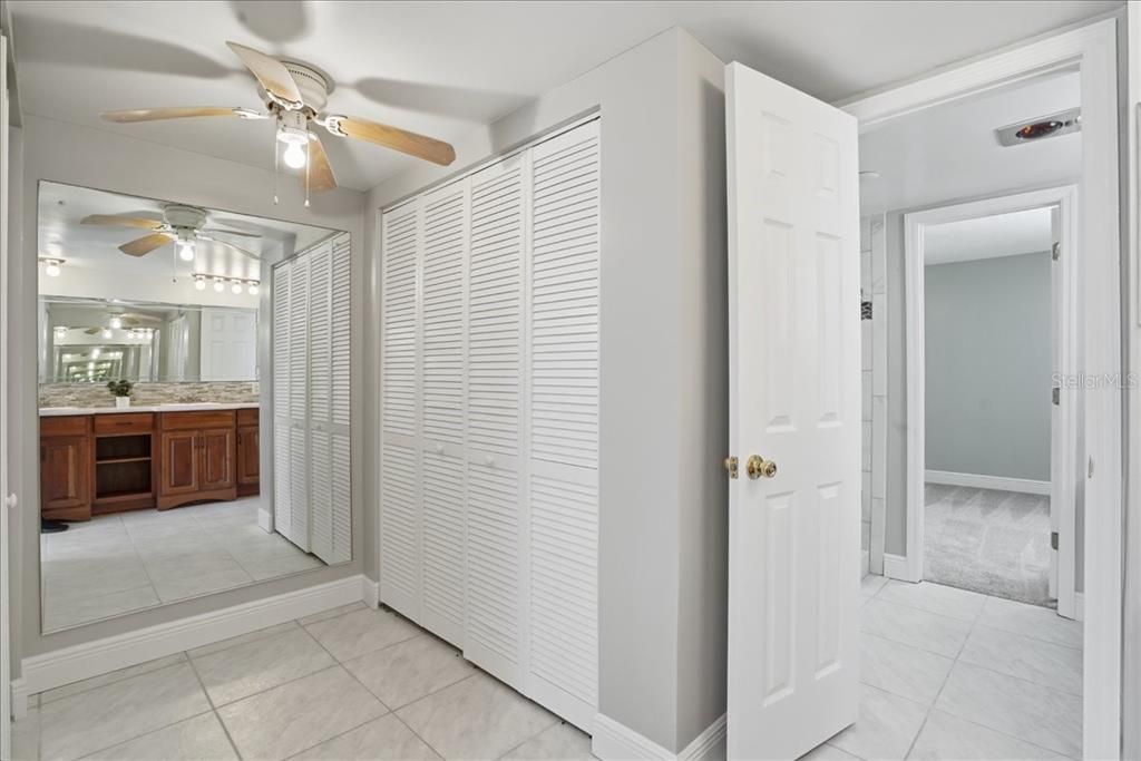 Active With Contract: $325,000 (3 beds, 2 baths, 2210 Square Feet)