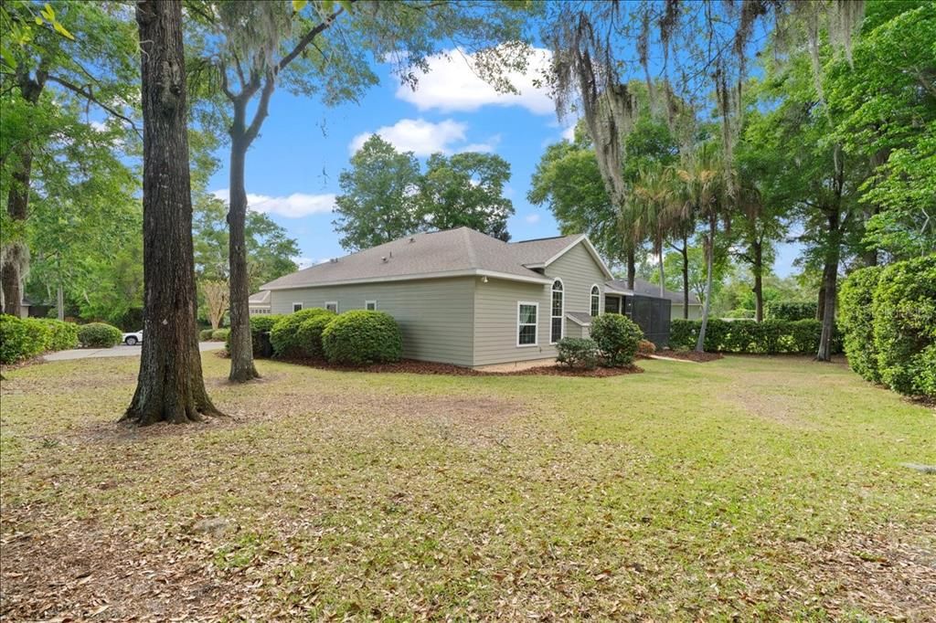 Activo con contrato: $550,000 (4 camas, 3 baños, 2718 Pies cuadrados)