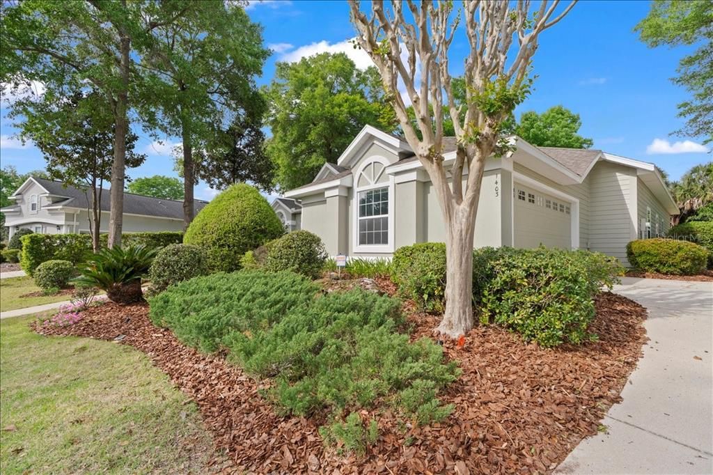 Activo con contrato: $550,000 (4 camas, 3 baños, 2718 Pies cuadrados)