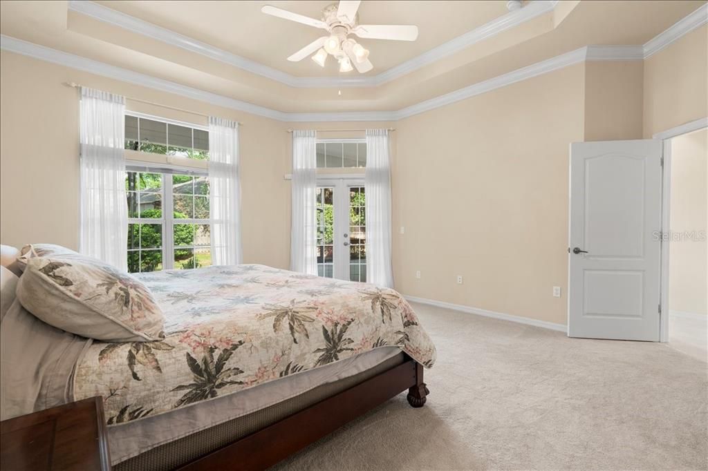 Activo con contrato: $550,000 (4 camas, 3 baños, 2718 Pies cuadrados)