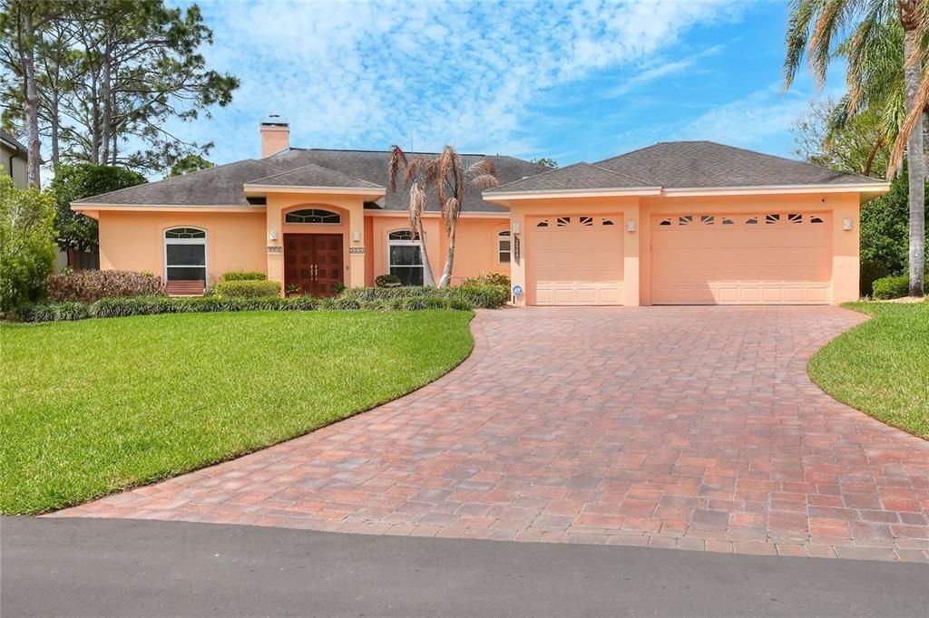 Active With Contract: $442,000 (3 beds, 2 baths, 2433 Square Feet)