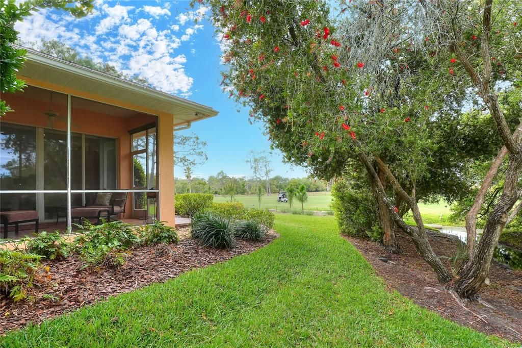 Active With Contract: $442,000 (3 beds, 2 baths, 2433 Square Feet)