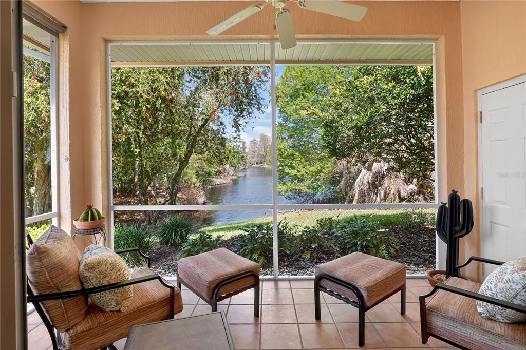 Active With Contract: $442,000 (3 beds, 2 baths, 2433 Square Feet)