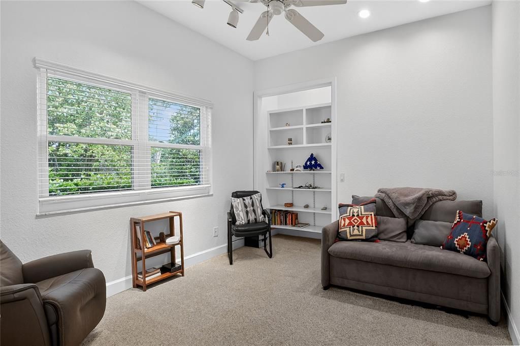 Active With Contract: $442,000 (3 beds, 2 baths, 2433 Square Feet)