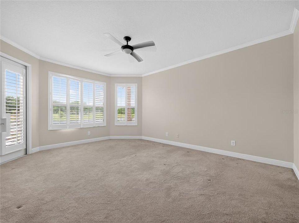 Activo con contrato: $689,900 (5 camas, 3 baños, 3540 Pies cuadrados)
