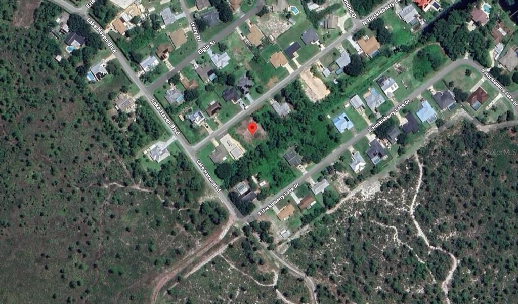 На продажу: $29,900 (0.23 acres)