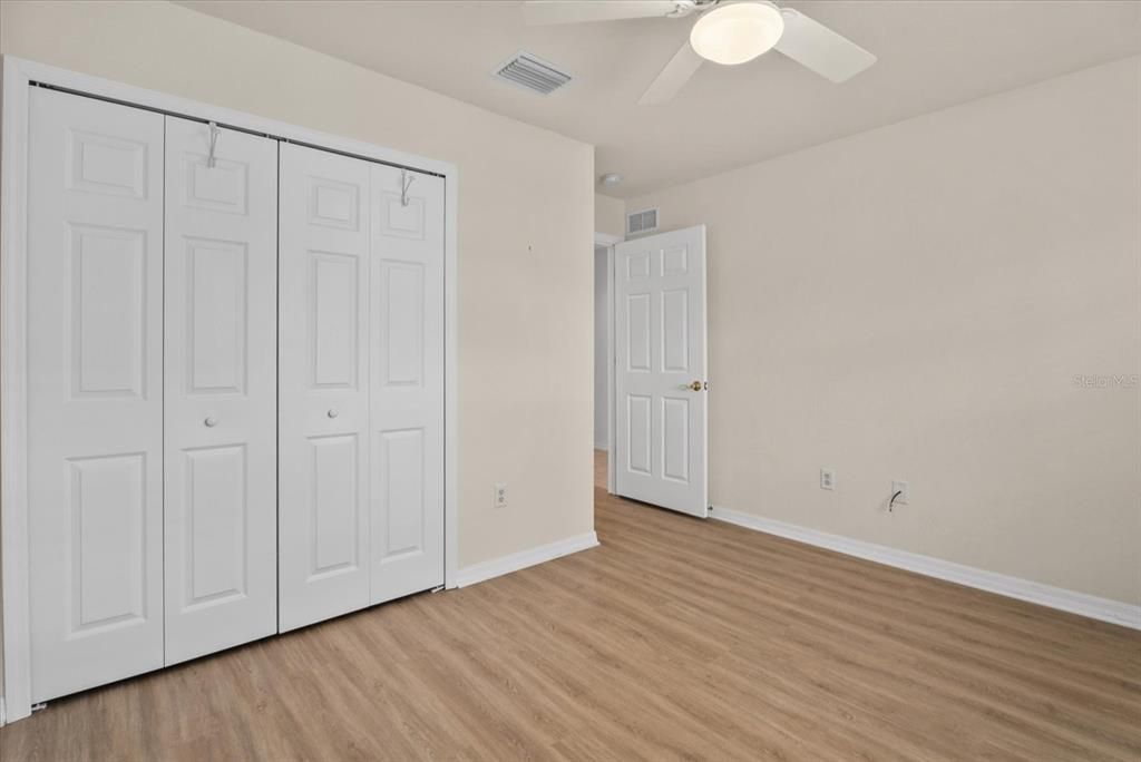 For Sale: $237,500 (2 beds, 2 baths, 1168 Square Feet)