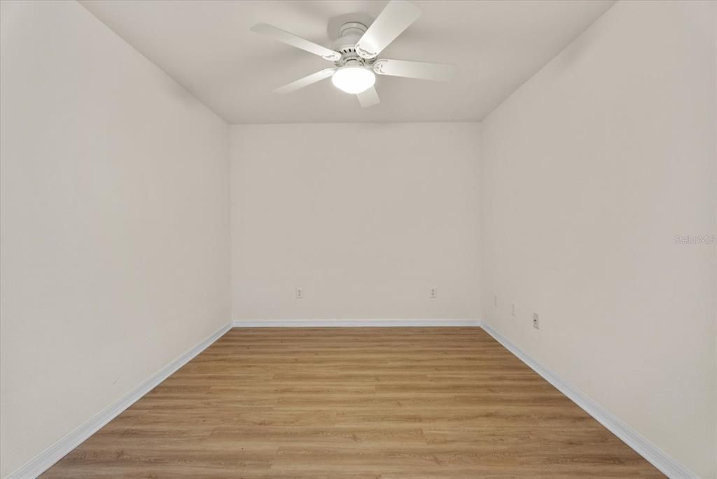For Sale: $237,500 (2 beds, 2 baths, 1168 Square Feet)