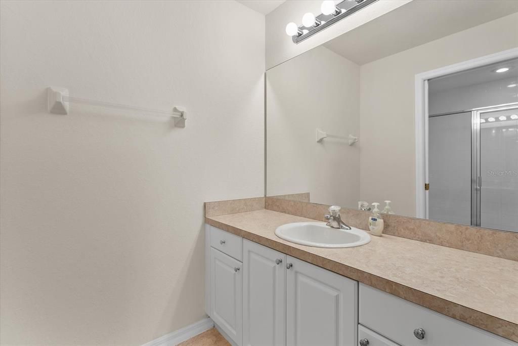 For Sale: $237,500 (2 beds, 2 baths, 1168 Square Feet)