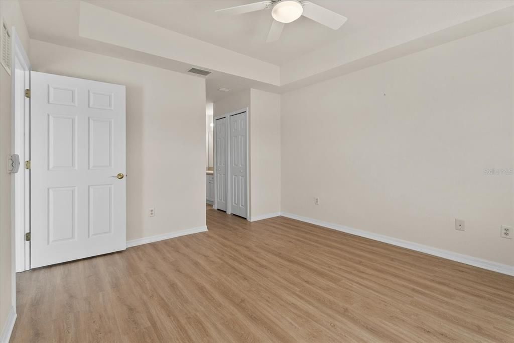 For Sale: $237,500 (2 beds, 2 baths, 1168 Square Feet)