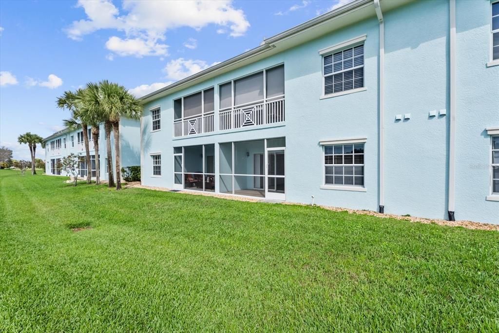 For Sale: $237,500 (2 beds, 2 baths, 1168 Square Feet)