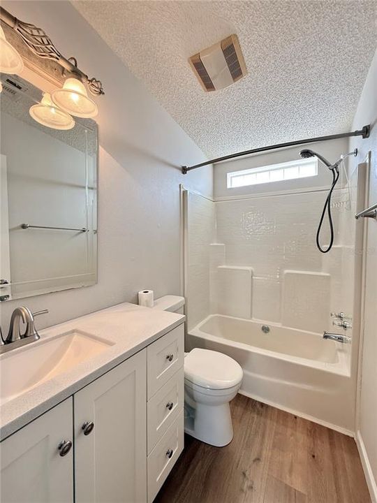 For Sale: $164,000 (2 beds, 2 baths, 1128 Square Feet)