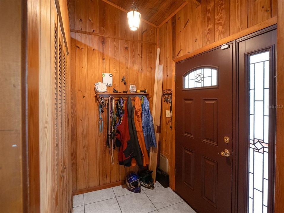 En Venta: $495,000 (4 camas, 3 baños, 2458 Pies cuadrados)