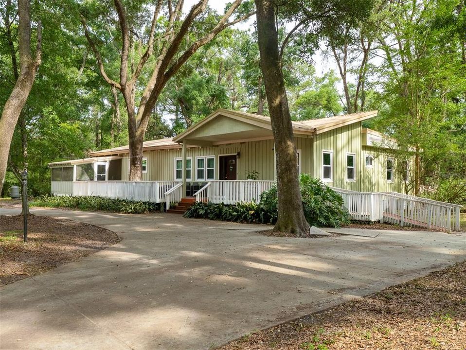 En Venta: $495,000 (4 camas, 3 baños, 2458 Pies cuadrados)