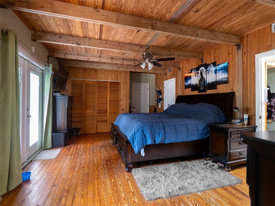 En Venta: $495,000 (4 camas, 3 baños, 2458 Pies cuadrados)