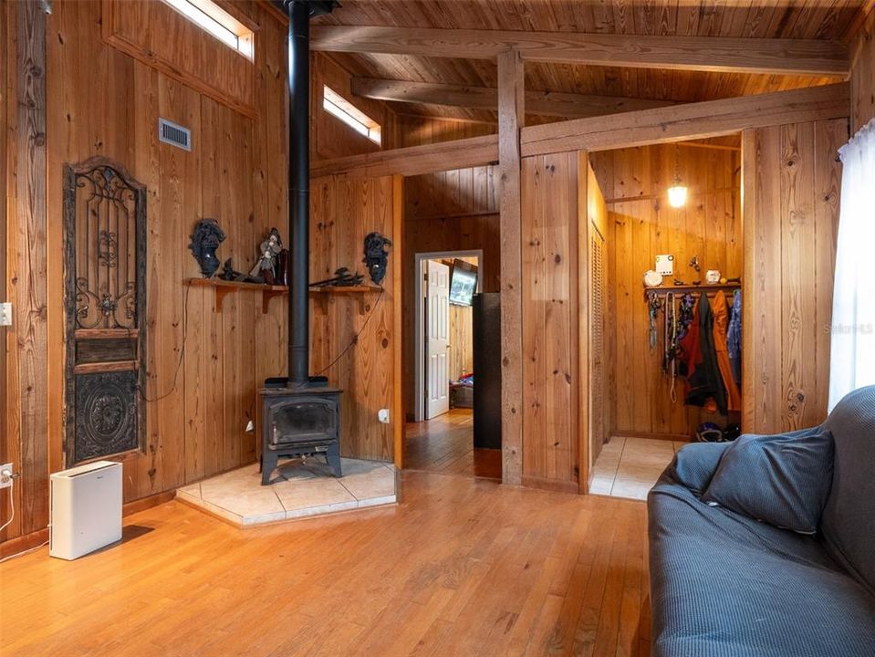 En Venta: $495,000 (4 camas, 3 baños, 2458 Pies cuadrados)