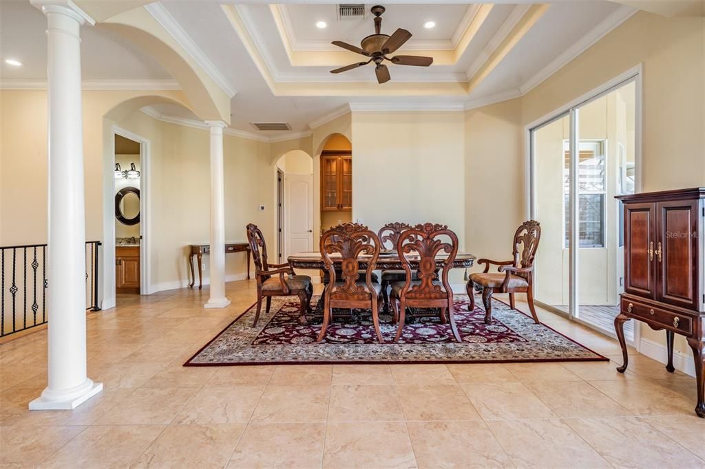En Venta: $1,249,900 (4 camas, 4 baños, 3833 Pies cuadrados)