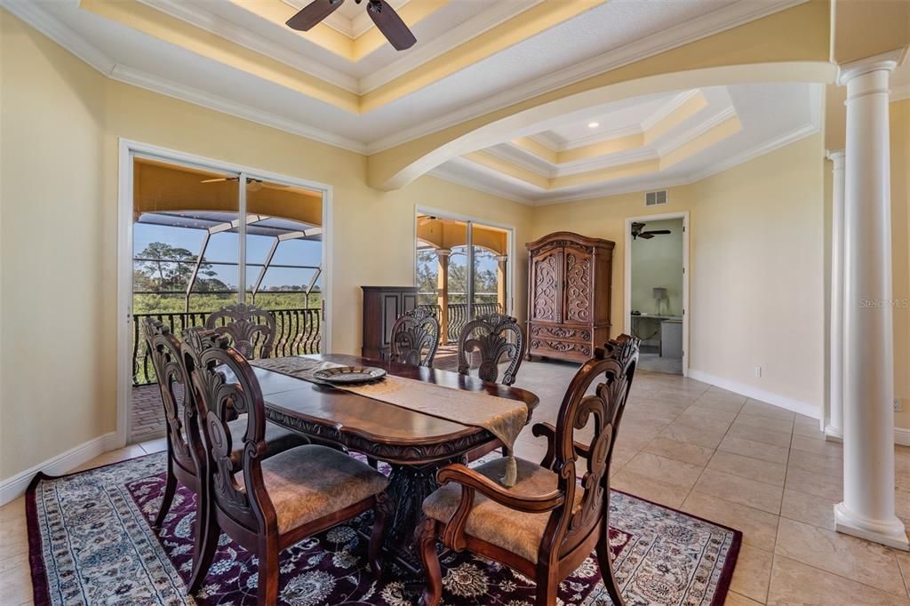 En Venta: $1,249,900 (4 camas, 4 baños, 3833 Pies cuadrados)