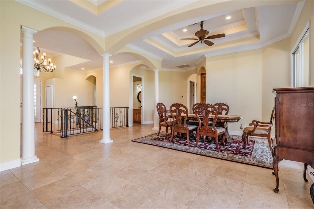 En Venta: $1,249,900 (4 camas, 4 baños, 3833 Pies cuadrados)