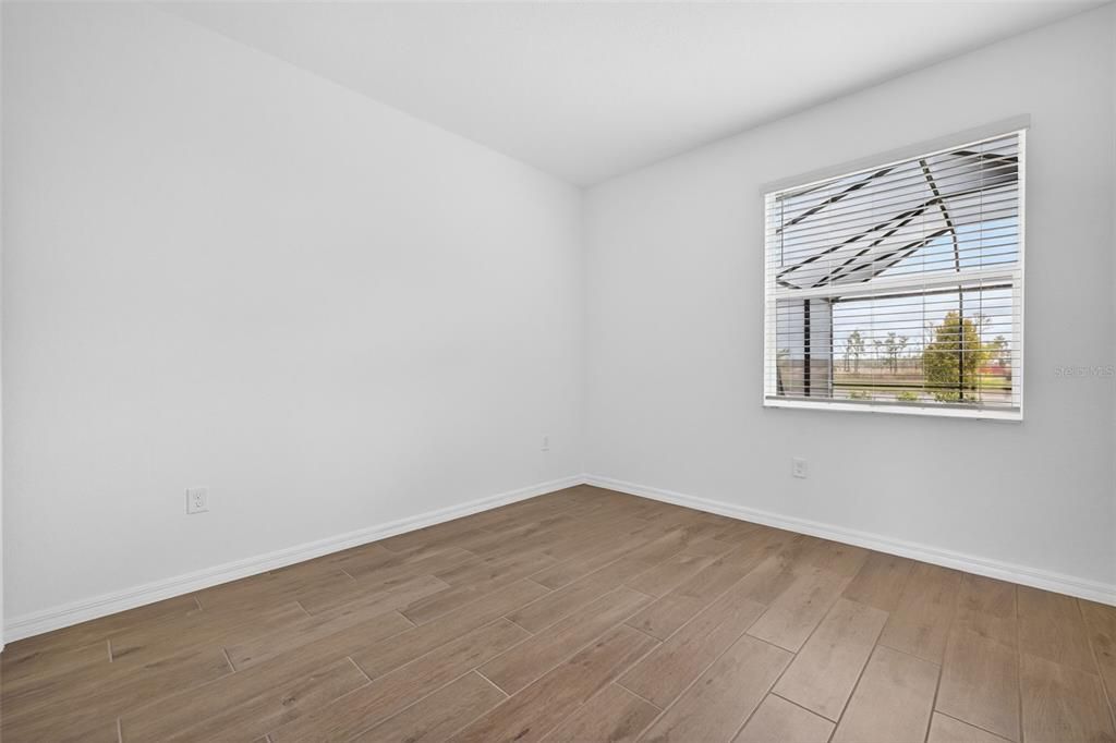Activo con contrato: $465,000 (4 camas, 3 baños, 2567 Pies cuadrados)