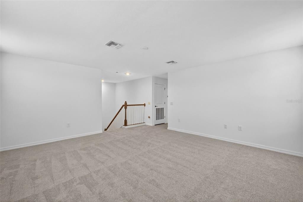 Activo con contrato: $465,000 (4 camas, 3 baños, 2567 Pies cuadrados)
