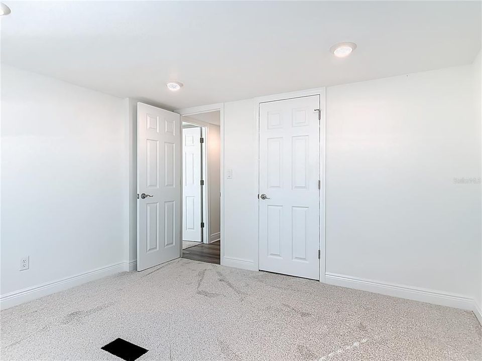 Activo con contrato: $259,900 (3 camas, 2 baños, 960 Pies cuadrados)