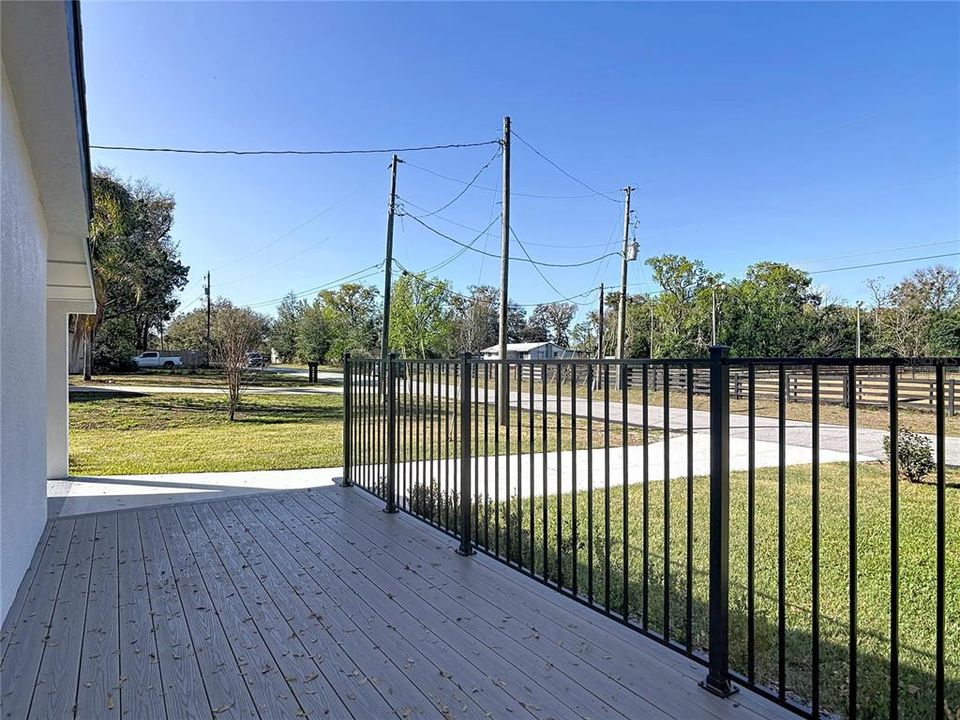 Activo con contrato: $259,900 (3 camas, 2 baños, 960 Pies cuadrados)