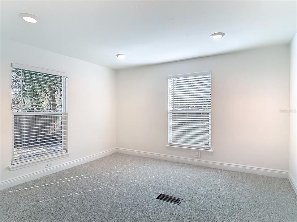 Activo con contrato: $259,900 (3 camas, 2 baños, 960 Pies cuadrados)
