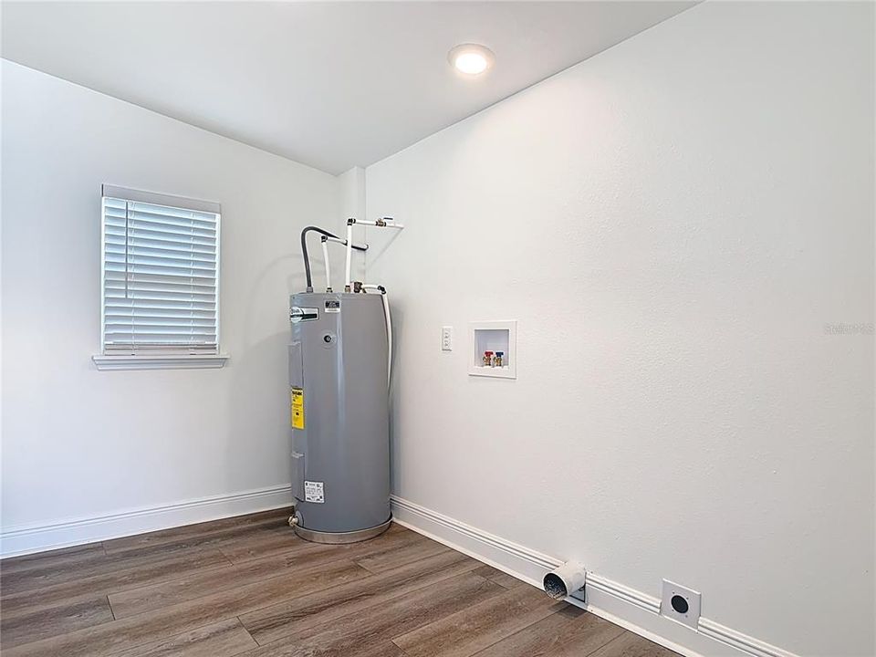 Activo con contrato: $259,900 (3 camas, 2 baños, 960 Pies cuadrados)