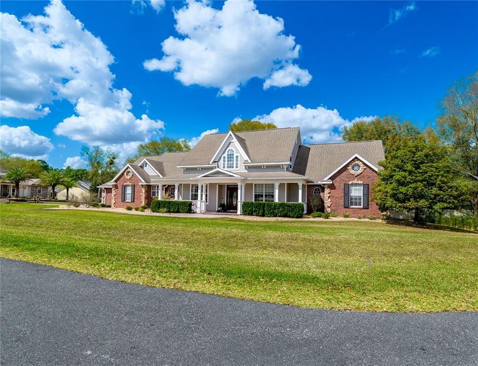 En Venta: $875,000 (3 camas, 3 baños, 3467 Pies cuadrados)