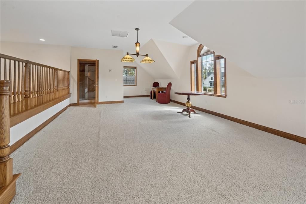 En Venta: $875,000 (3 camas, 3 baños, 3467 Pies cuadrados)