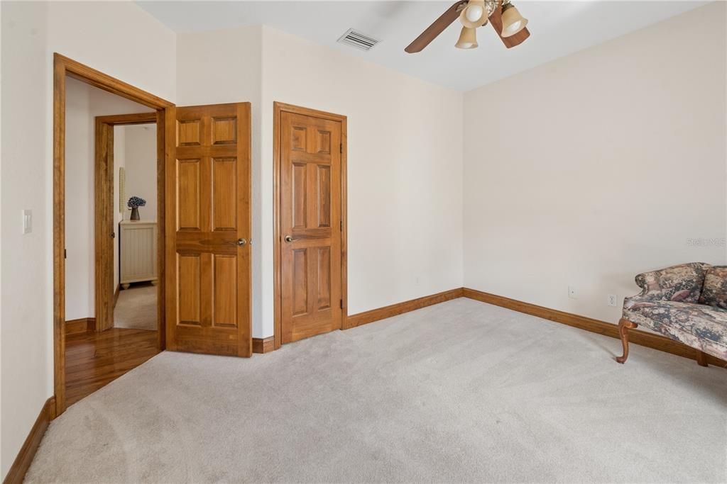 En Venta: $875,000 (3 camas, 3 baños, 3467 Pies cuadrados)