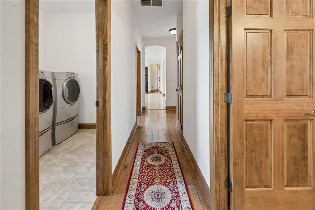 En Venta: $875,000 (3 camas, 3 baños, 3467 Pies cuadrados)