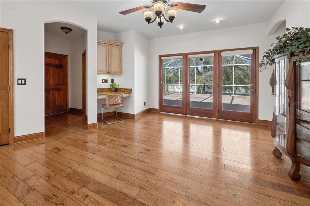 En Venta: $875,000 (3 camas, 3 baños, 3467 Pies cuadrados)