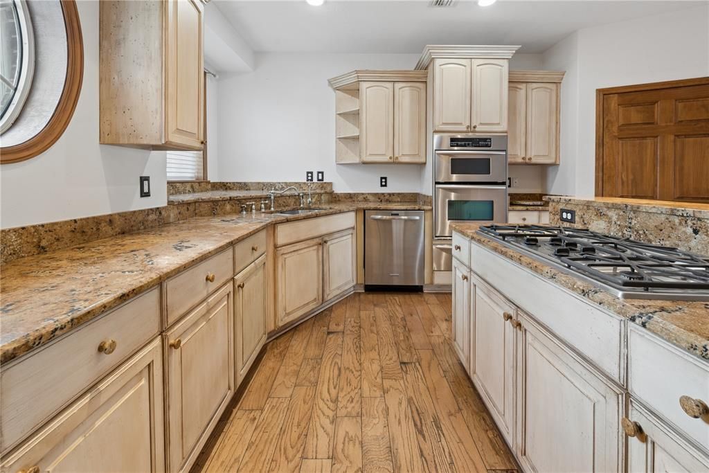 En Venta: $875,000 (3 camas, 3 baños, 3467 Pies cuadrados)