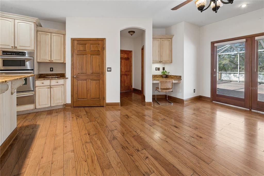 En Venta: $875,000 (3 camas, 3 baños, 3467 Pies cuadrados)