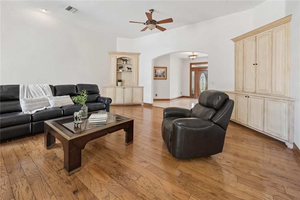 En Venta: $875,000 (3 camas, 3 baños, 3467 Pies cuadrados)