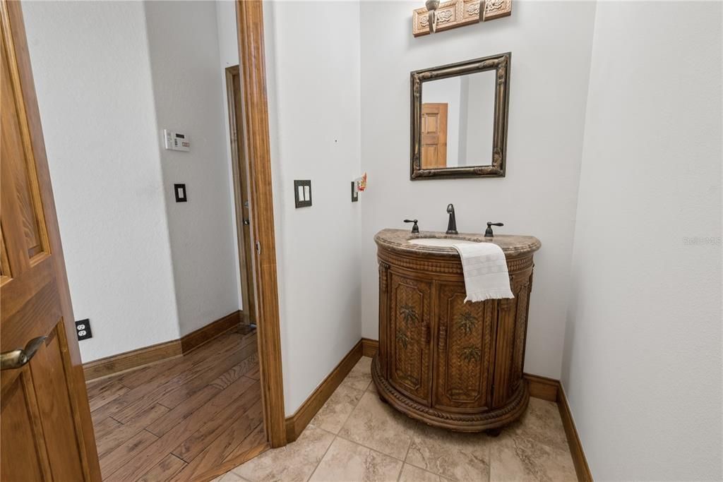 En Venta: $875,000 (3 camas, 3 baños, 3467 Pies cuadrados)