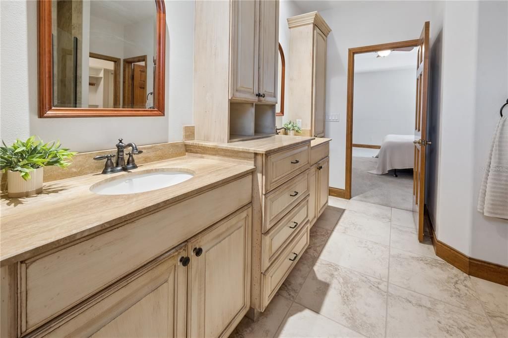 En Venta: $875,000 (3 camas, 3 baños, 3467 Pies cuadrados)