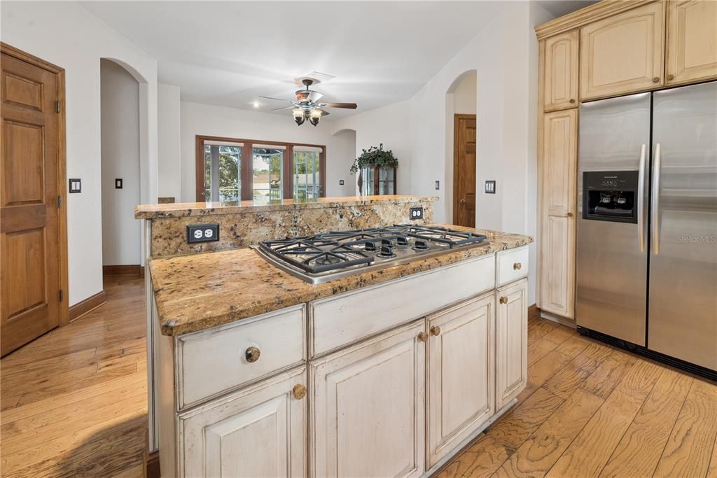 En Venta: $875,000 (3 camas, 3 baños, 3467 Pies cuadrados)