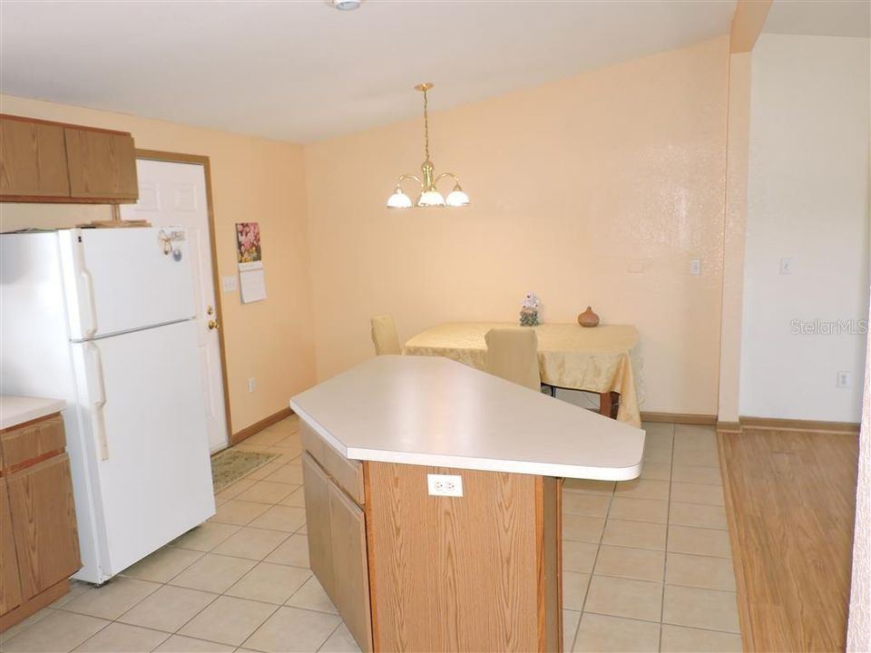 En Venta: $165,000 (3 camas, 1 baños, 912 Pies cuadrados)