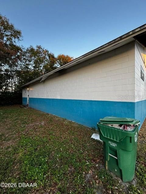 待售: $269,900 (0 贝兹, 0 浴室, 2400 平方英尺)