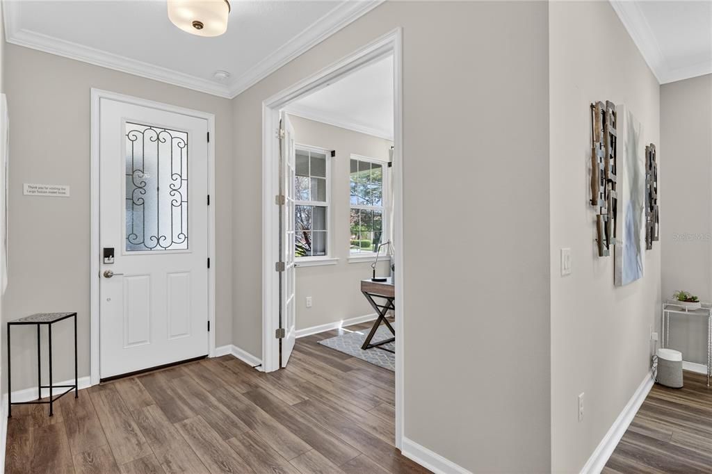 Под контрактом: $367,000 (2 спален, 2 ванн, 1432 Квадратных фут)