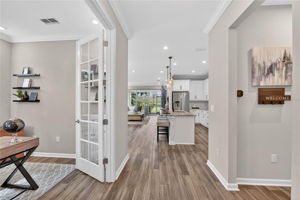 Под контрактом: $367,000 (2 спален, 2 ванн, 1432 Квадратных фут)