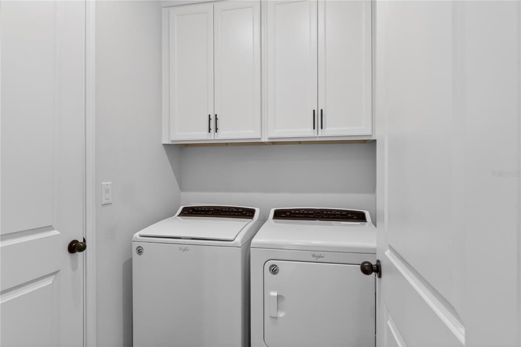 Под контрактом: $367,000 (2 спален, 2 ванн, 1432 Квадратных фут)