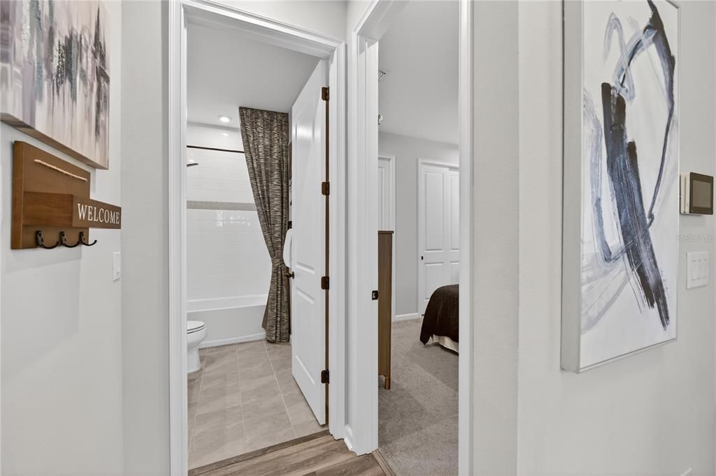 Под контрактом: $367,000 (2 спален, 2 ванн, 1432 Квадратных фут)