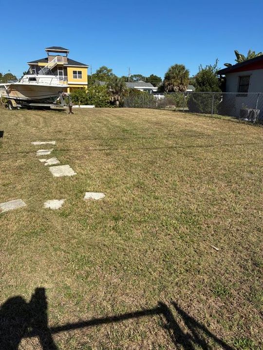 待售: $87,000 (0.12 acres)